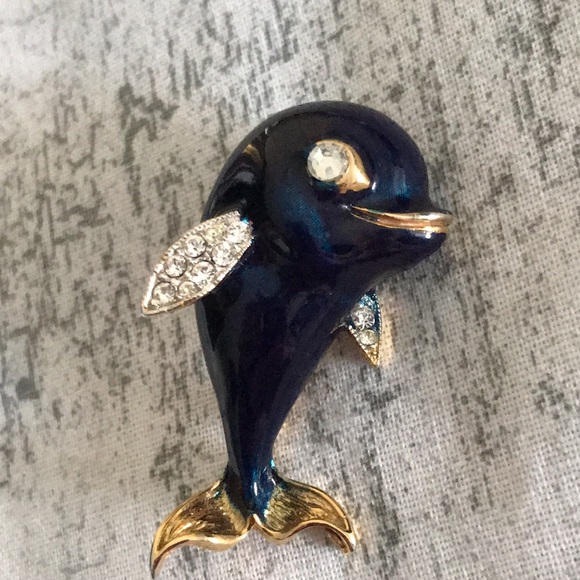 Adorable Dolphin Brooch / Pin; Blue Enamel & Pave Crystals; Gold Tone; Vintage - Picture 9 of 11